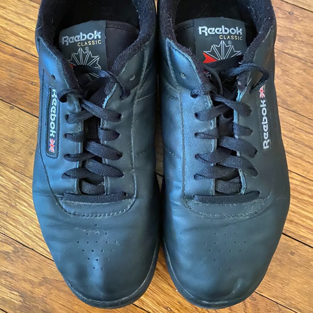 Reebok Classic Women's Size 10 Black Sneakers